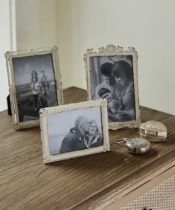 Hot Brocante Filigree Top Photo Frame 4x6" Photoframes