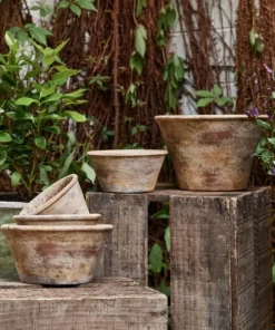 Outlet Providence Plant Pot Medium Urns, Vases & Planters